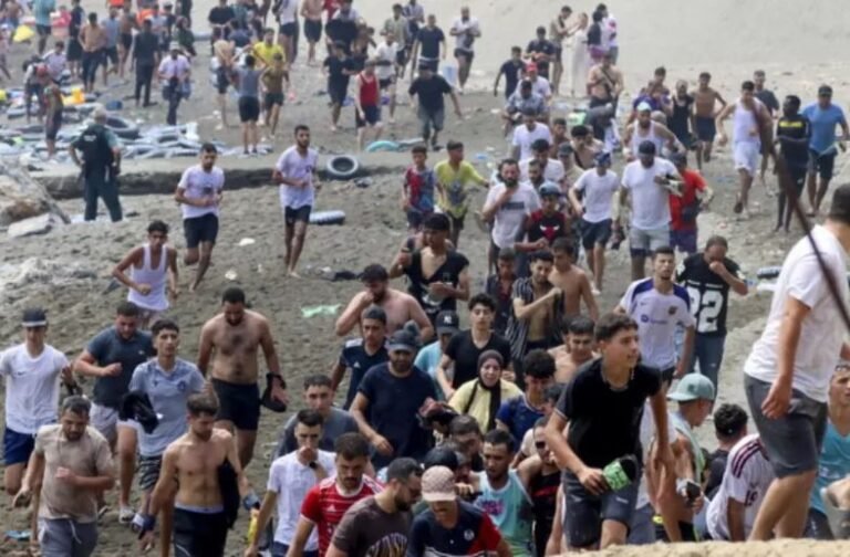 Itália fecha fronteiras com a Espanha após explosão da crise migratória em Ceuta