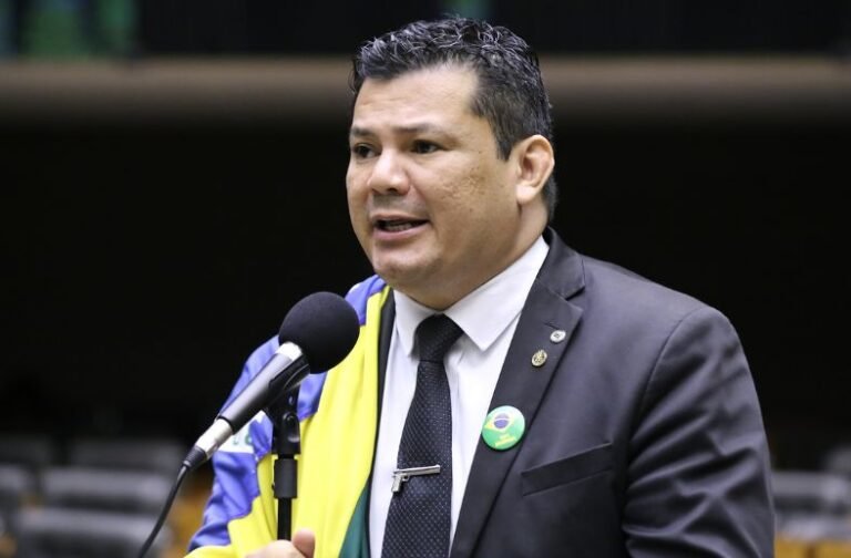 TSE mantém condenação e Gilvan da Federal volta a ficar inelegível