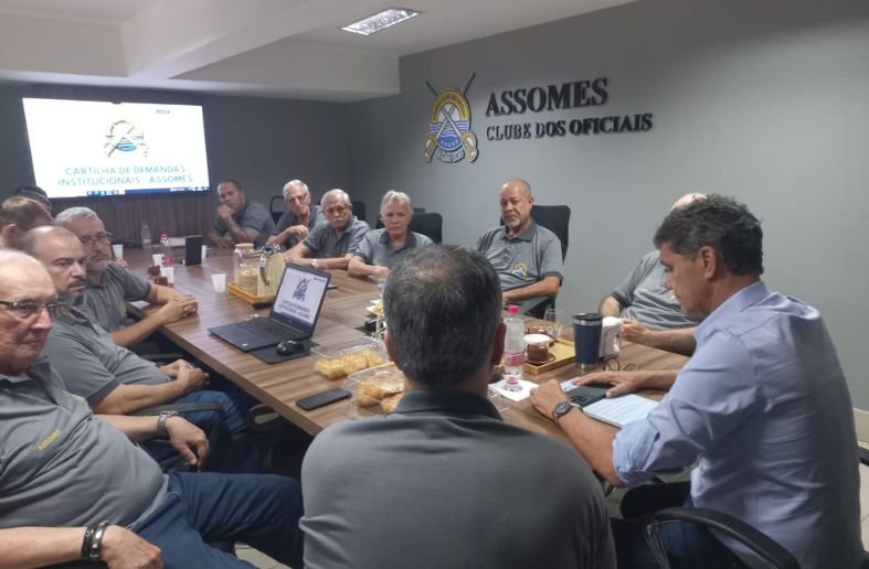 Ferraço assume compromisso com valorização dos oficiais militares durante sabatina na ASSOMES