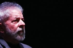 Desaprovação de Lula dispara e chega a 53%, aponta Ipsos-Ipec