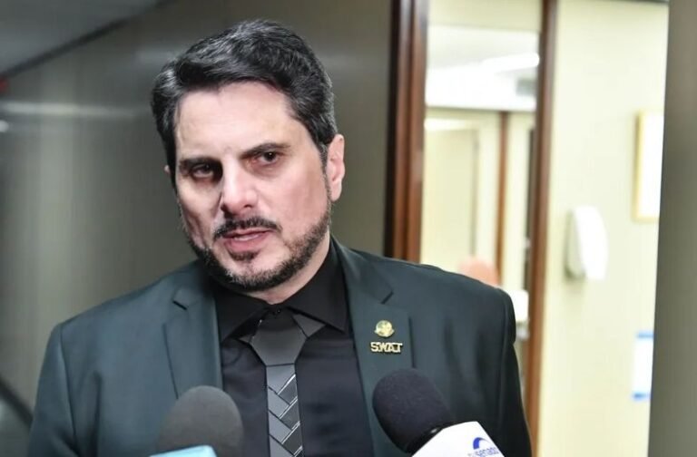 Marcos Do Val intensifica entrevistas e busca ampliar diálogo com eleitores capixabas