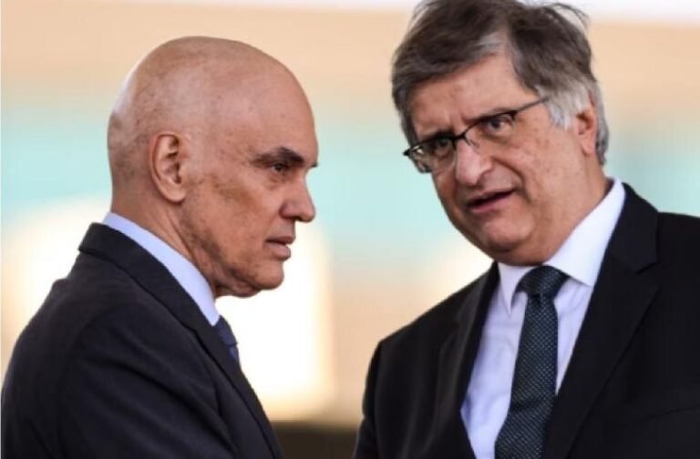 Oposição pede impeachment de Moraes e demissão do diretor-geral da PF
