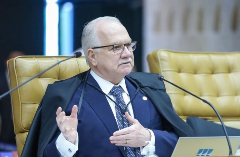 Fachin admite gravidade de caso Moraes e promete reação do STF