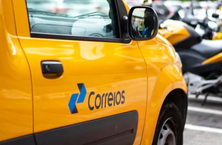 Correios entram em greve por tempo indeterminado em todo o país