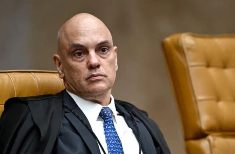 STF lacra celulares para sessão que pode abrir investigação contra Moraes