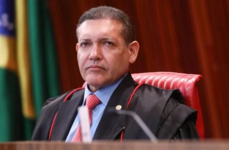 Mensagens no celular de Vorcaro citam R$ 500 mil para filho de Nunes Marques