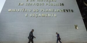 Governo pretende realocar R$ 20 bilhões no Orçamento de 2027